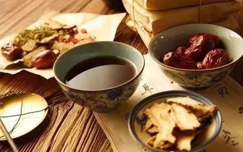 甘草泻心汤治疗口腔溃疡反复发作医案